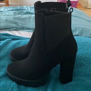 Tatiana Bootie size 9